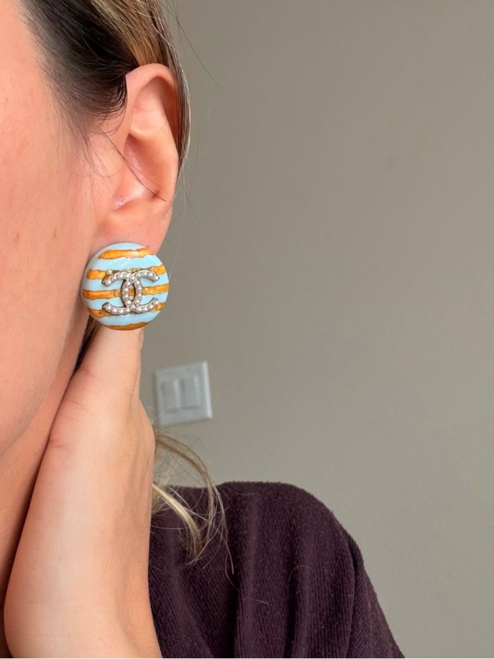 🩵CHANEL Round Striped CC Clip-On Earrings in Light Blue & Gold💛 - Picture 10 of 11